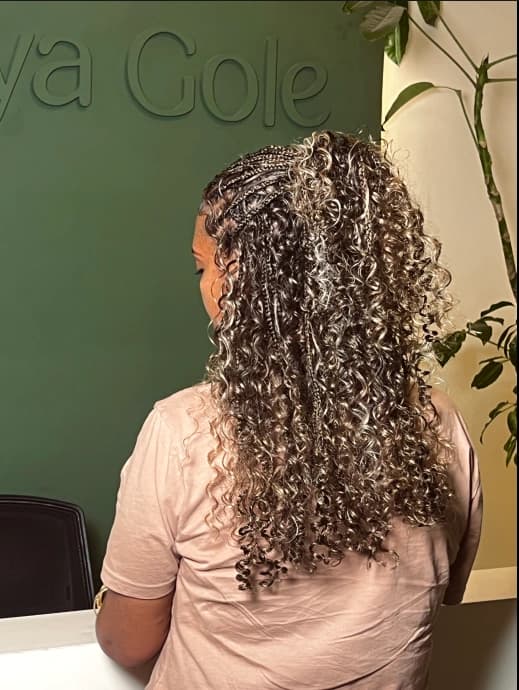 Hairstyling & Luxury Blowouts